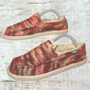 Sanuk Calichill Burgundy Slip Ons Women’s Size 11